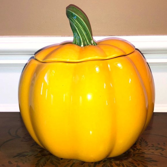 California pottery- Metlox MCM porcelain pumpkin cookie jar - Picture 2 of 11